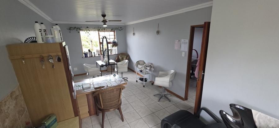 6 Bedroom Property for Sale in Dana Bay Western Cape